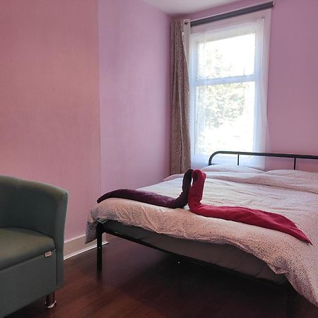 מלון לונדון Charming Double Bed Retreat מראה חיצוני תמונה